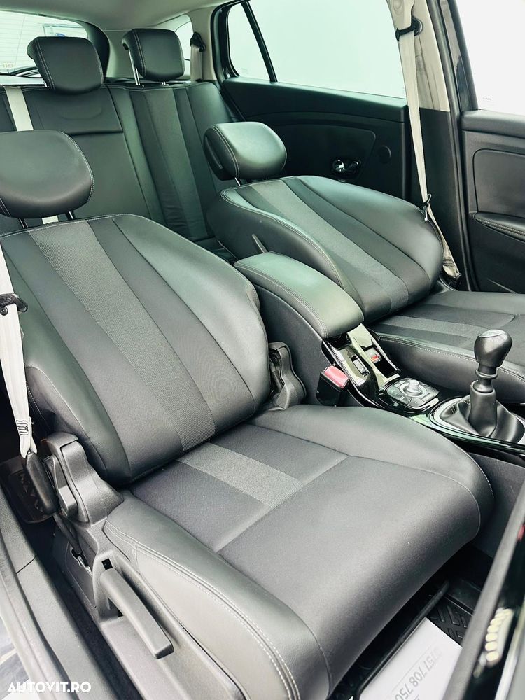 Renault Megane 1.4 TCe Sporty Dynamique - 14