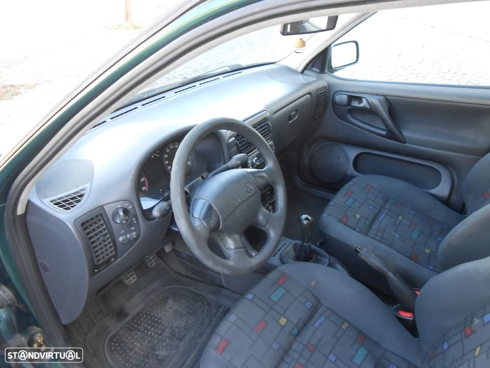 VW Polo 1.0 Fox - 12