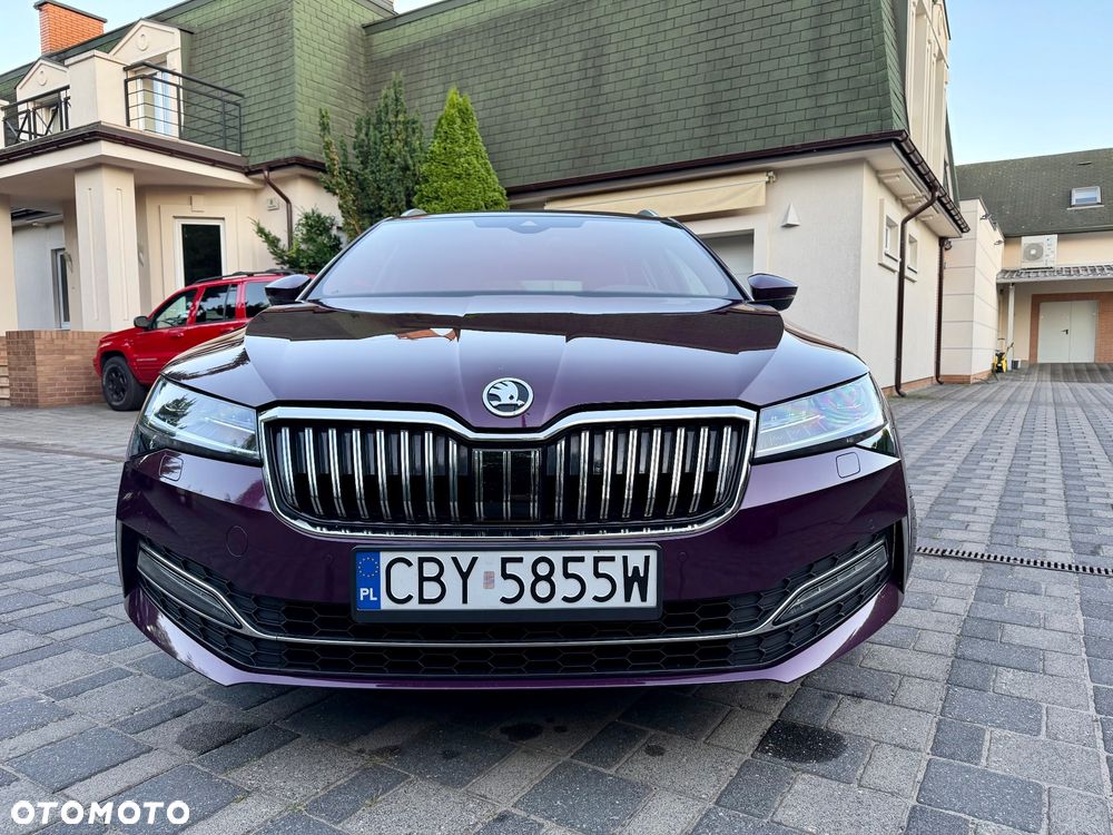 Skoda Superb 2.0 TDI SCR L&K DSG - 9