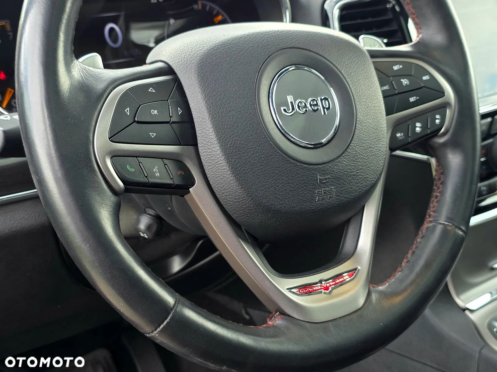 Jeep Grand Cherokee - 27