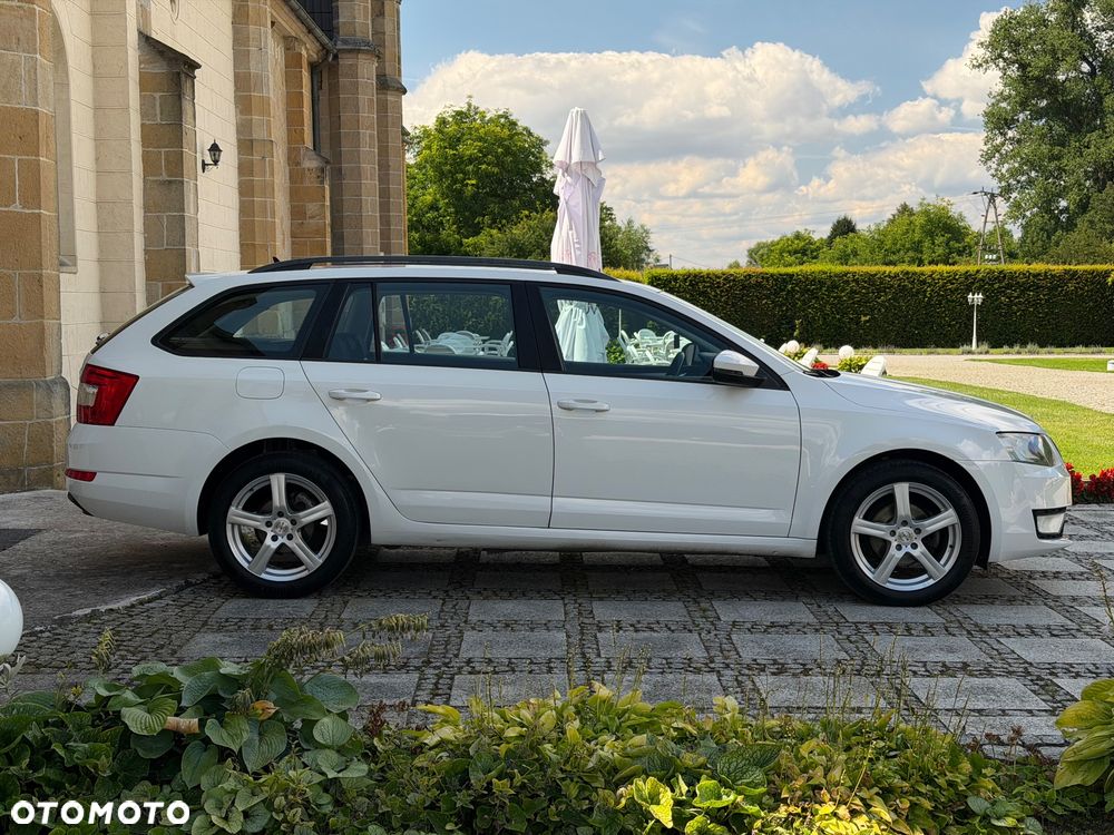 Skoda Octavia 1.6 TDI Ambition DSG - 20