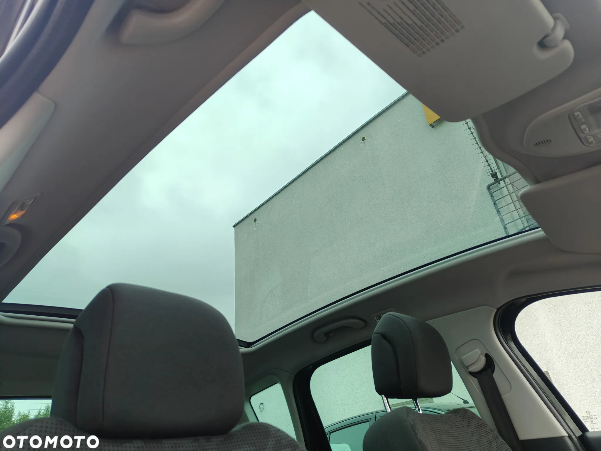 Peugeot 3008 HDi FAP 115 Style - 26