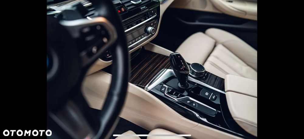 BMW Seria 5 540i M Sport sport - 19