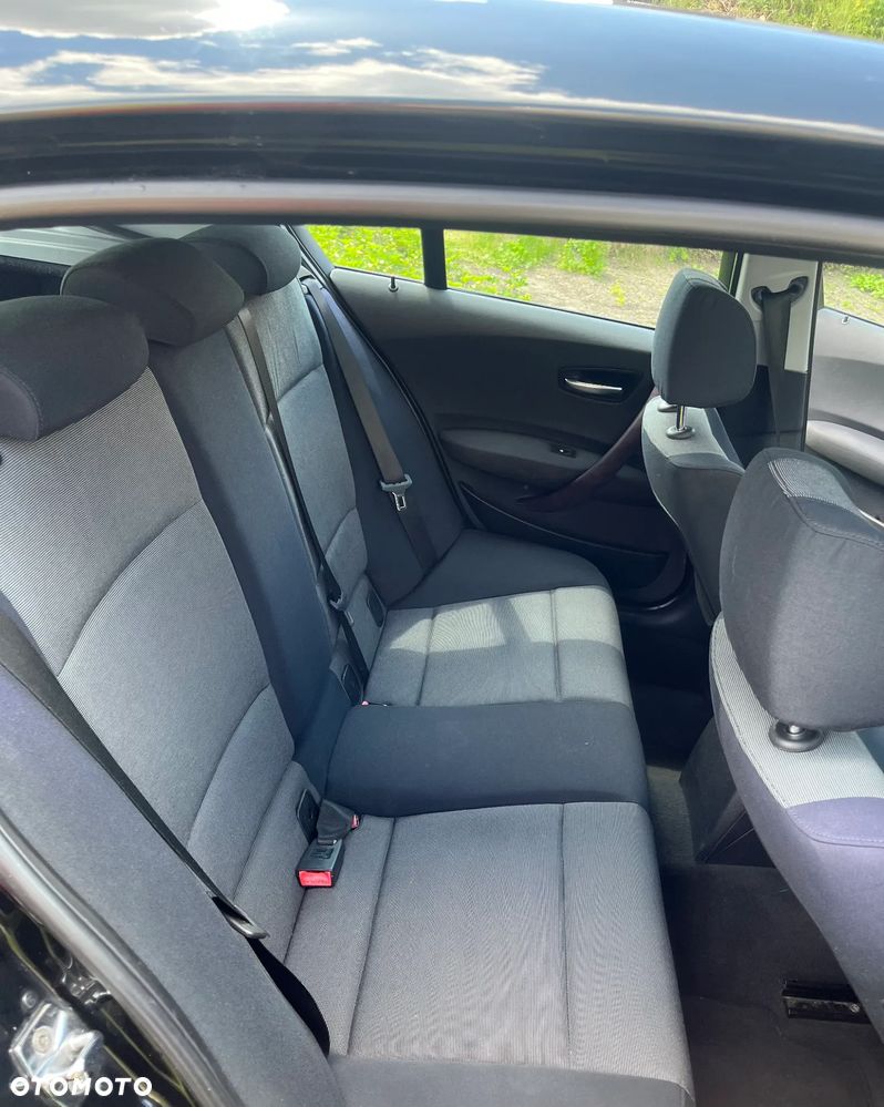 BMW Seria 1 120i - 20