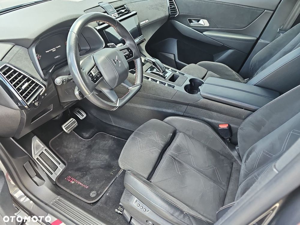 DS Automobiles DS 7 Crossback - 17