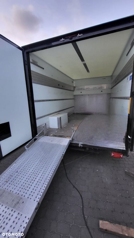 Volkswagen CRAFTER - 14