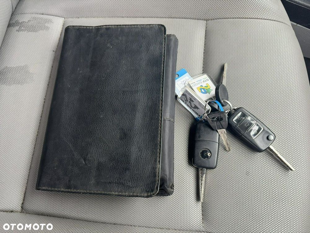 Volkswagen Caddy - 29