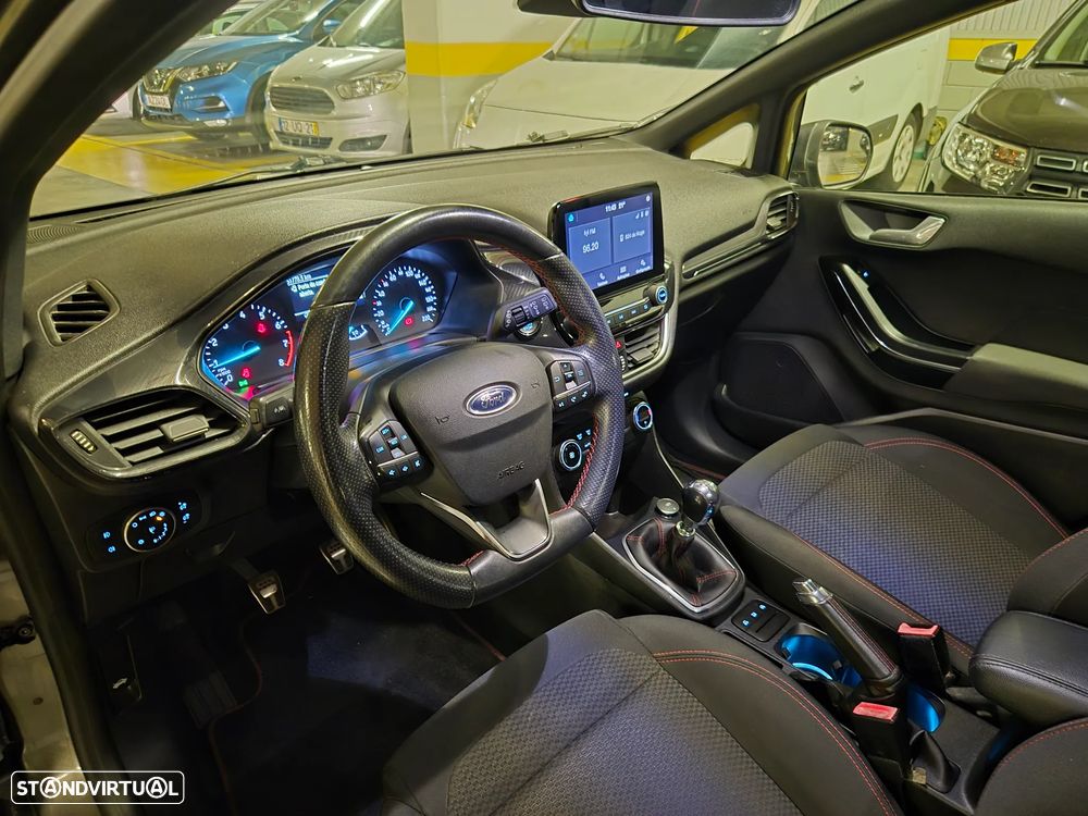 Ford Fiesta 1.0 EcoBoost ST-Line - 26