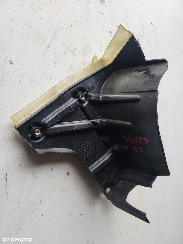 Płyta osłona nadkola prawa Peugeot 308 T9 1.5 D - 3