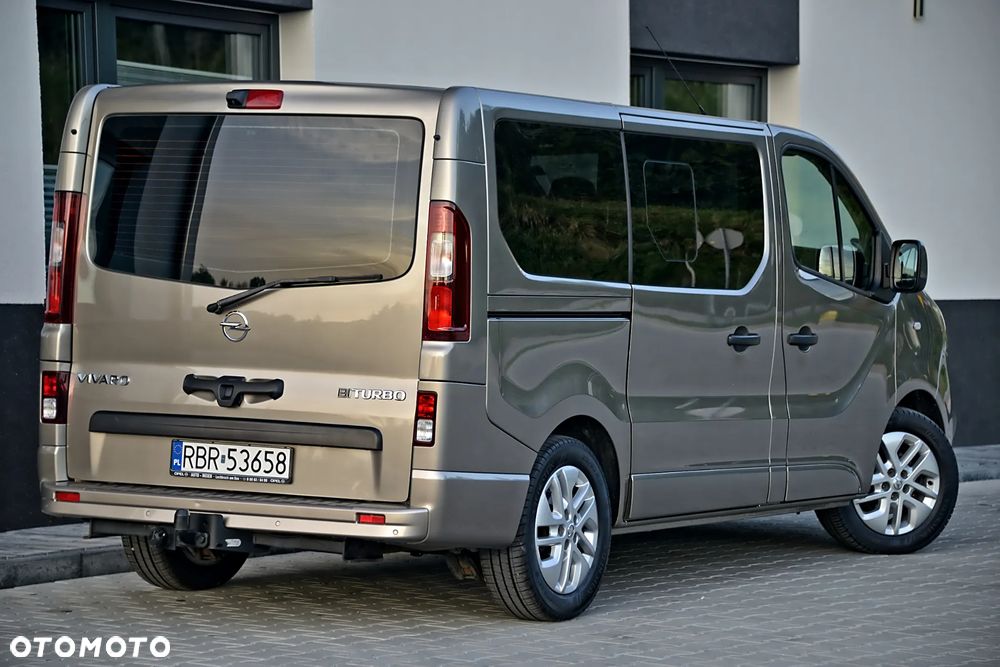 Opel Vivaro - 22