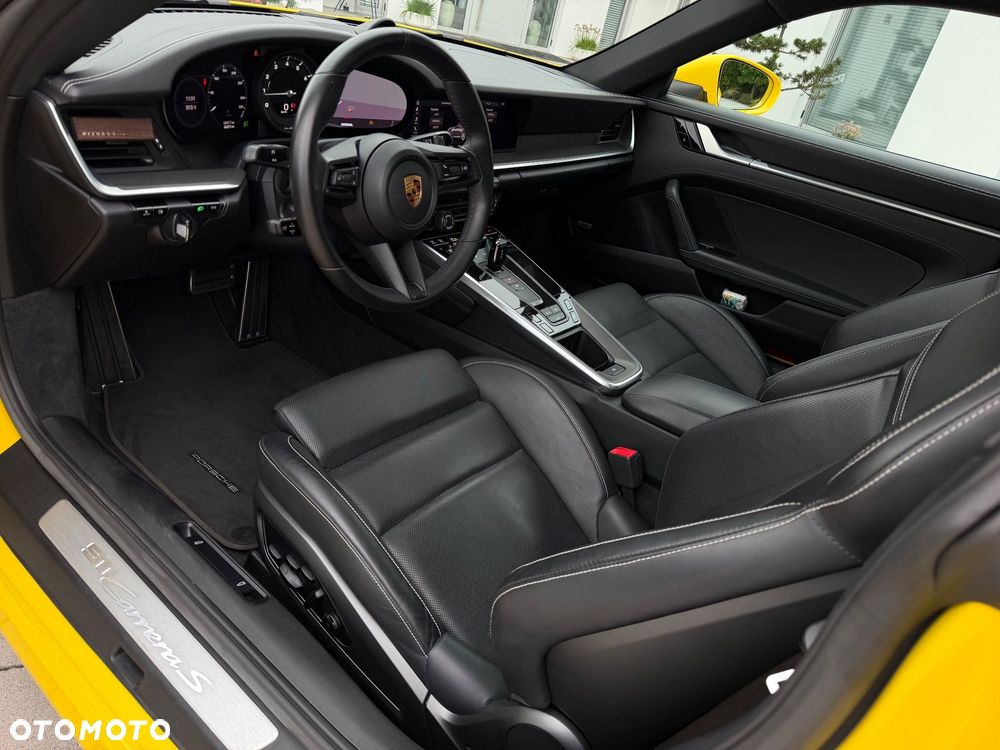 Porsche 911 Carrera S - 29