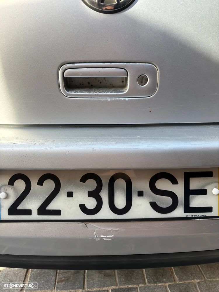 VW Golf 1.6i 25 Anos - 13