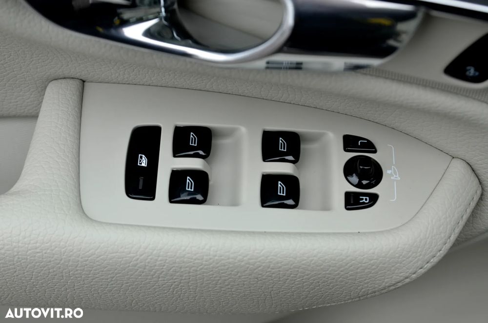 Volvo XC 90 D4 Geartronic Momentum - 27
