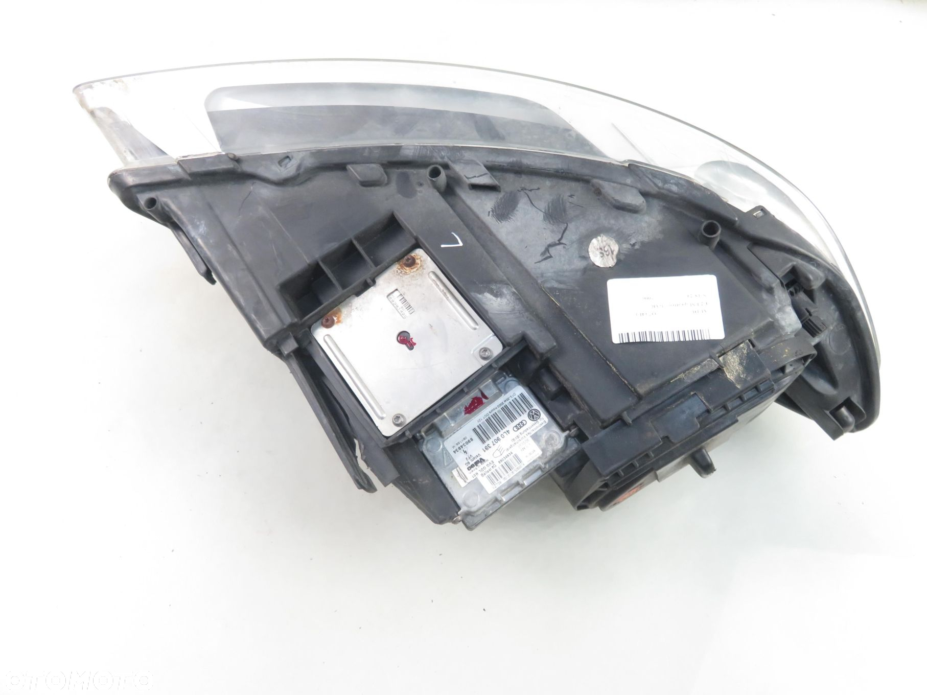 LAMPA LEWA PRZEDNIA AUDI Q7 4L0941003B - 3