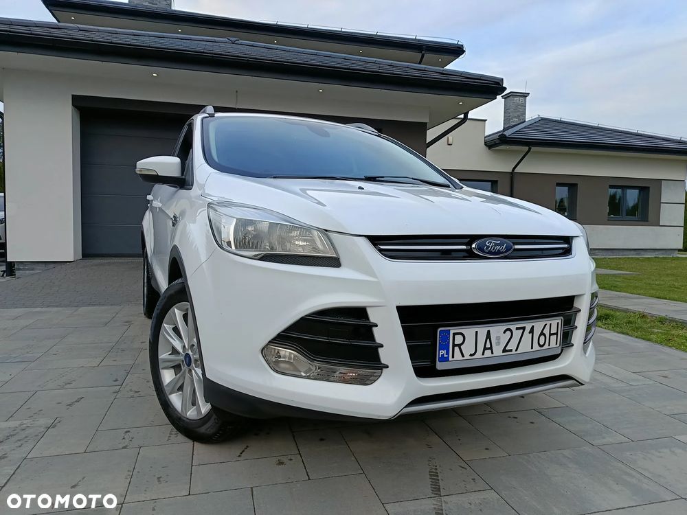 Ford Kuga 2.0 TDCi 2x4 Business Edition - 2