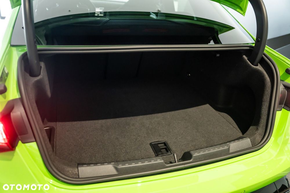 Audi RS3 Limousine - 9