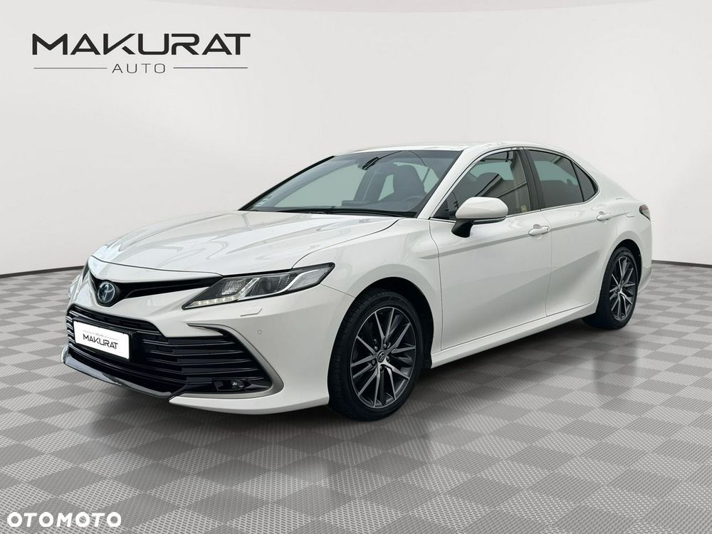 Toyota Camry - 2