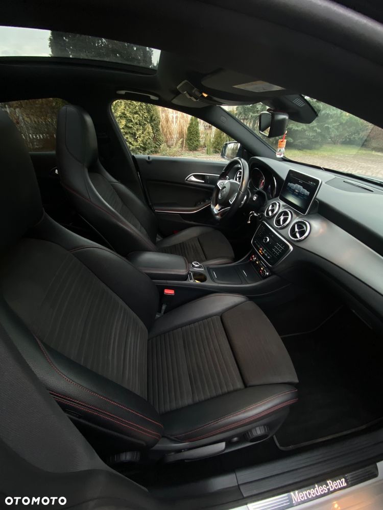 Mercedes-Benz CLA 220 d 7G-DCT AMG Line - 22