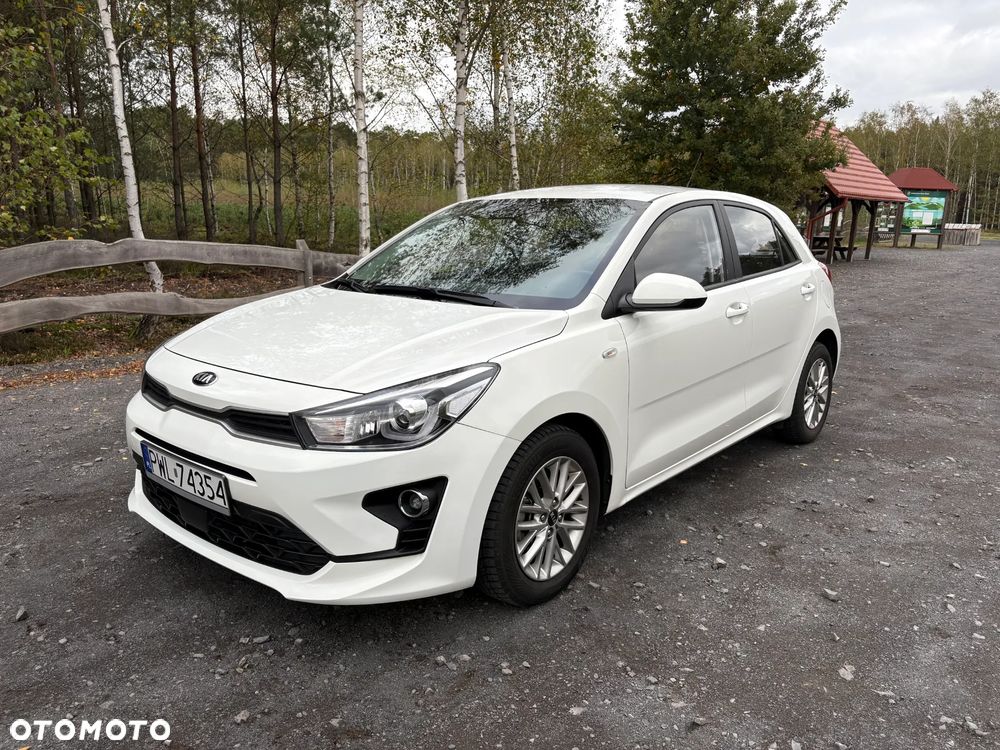 Kia Rio - 1