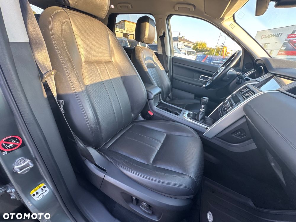 Land Rover Discovery Sport 2.0 TD4 HSE Luxury - 28