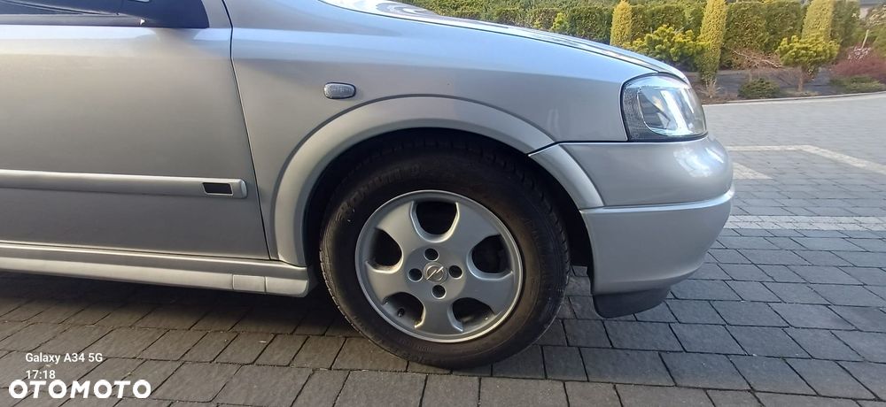 Opel Astra 1.6 16v 100 - 3