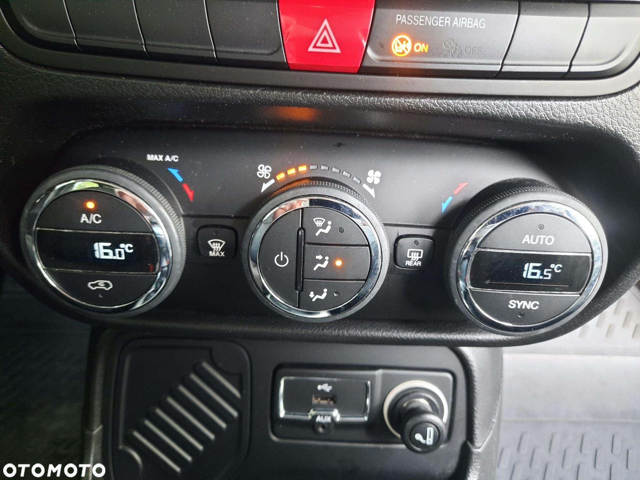 Jeep Renegade 1.6 E-torQ Longitude - 26