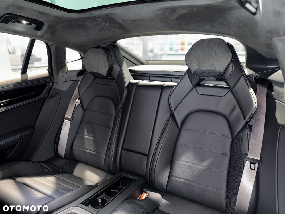 Porsche Panamera - 33