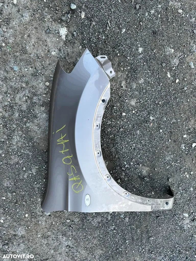 Aripa stanga dreapta fata nissan qashqai - 1