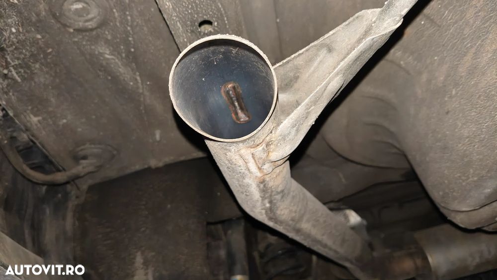 Volkswagen Golf 1.6 TDI (BlueMotion Technology) DSG Comfortline - 24