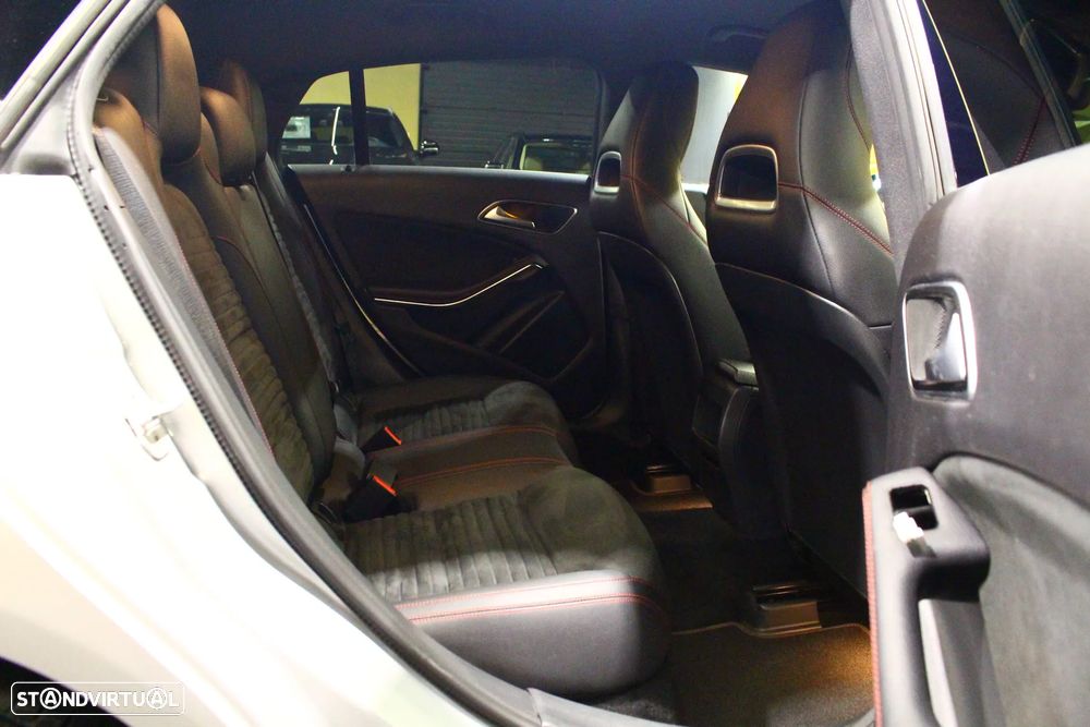 Mercedes-Benz CLA 200 Shooting Brake (CDI) d AMG Line - 22