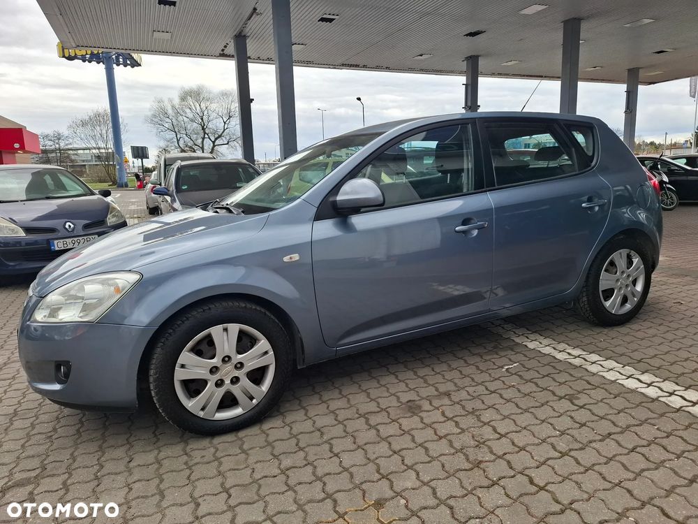 Kia Ceed Cee'd 1.4 Comfort - 2