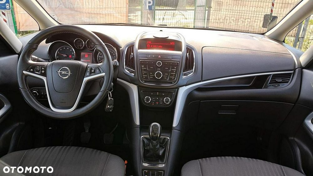 Opel Zafira - 9