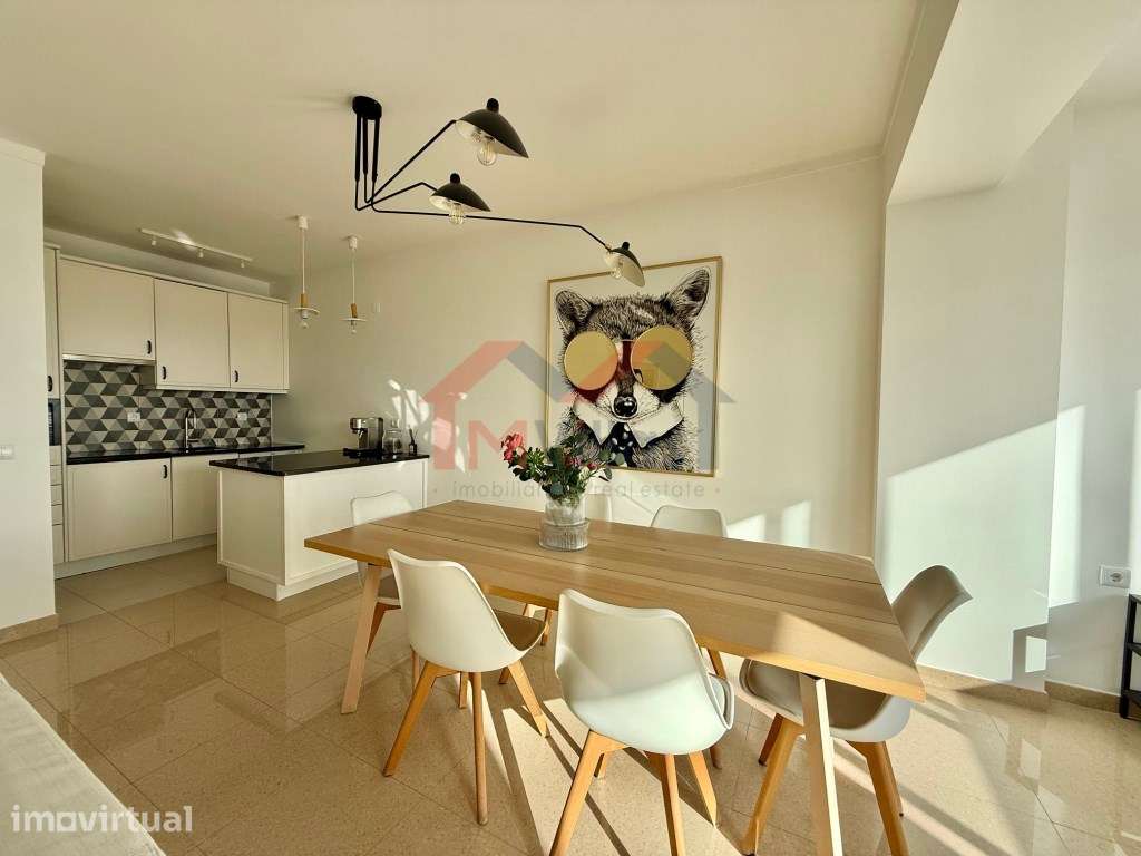Apartamento T1 renovado com vista mar a 100 metros da praia - Quart... - Grande imagem: 2/25