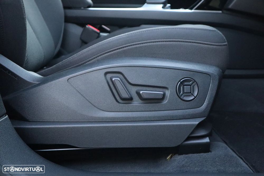 Audi e-tron 55 quattro - 27