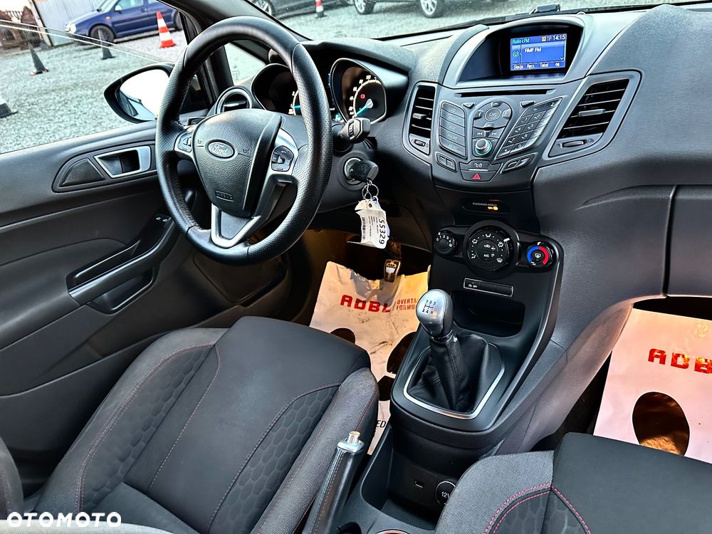 Ford Fiesta 1.0 EcoBoost S&S ST-LINE - 17