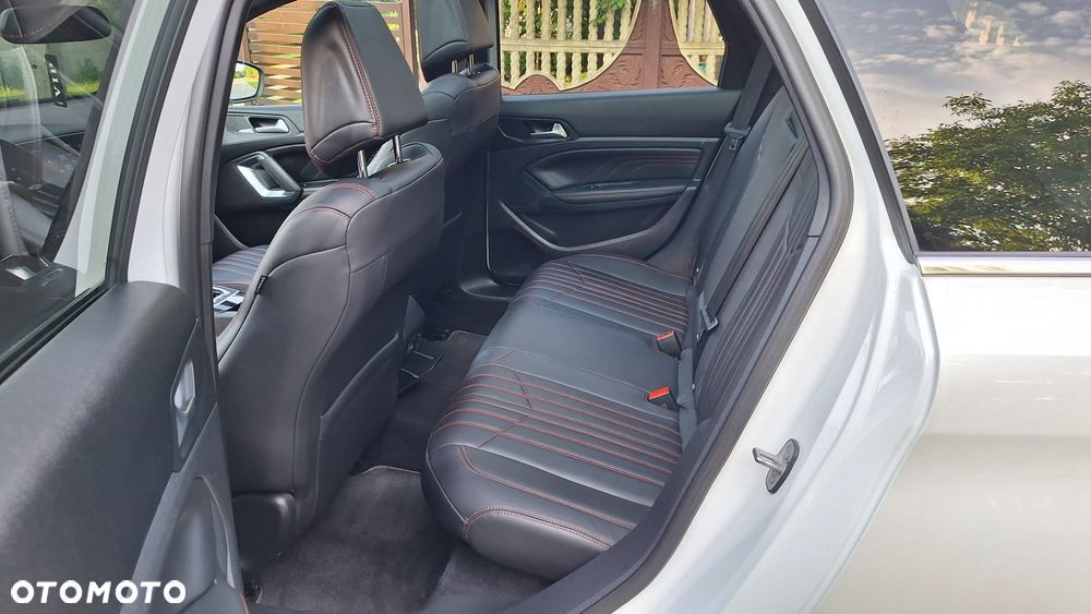 Peugeot 308 - 18