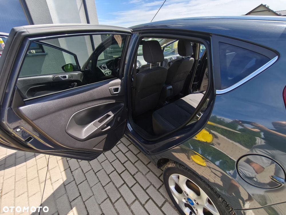 Ford Fiesta 1.0 EcoBoost Titanium - 12