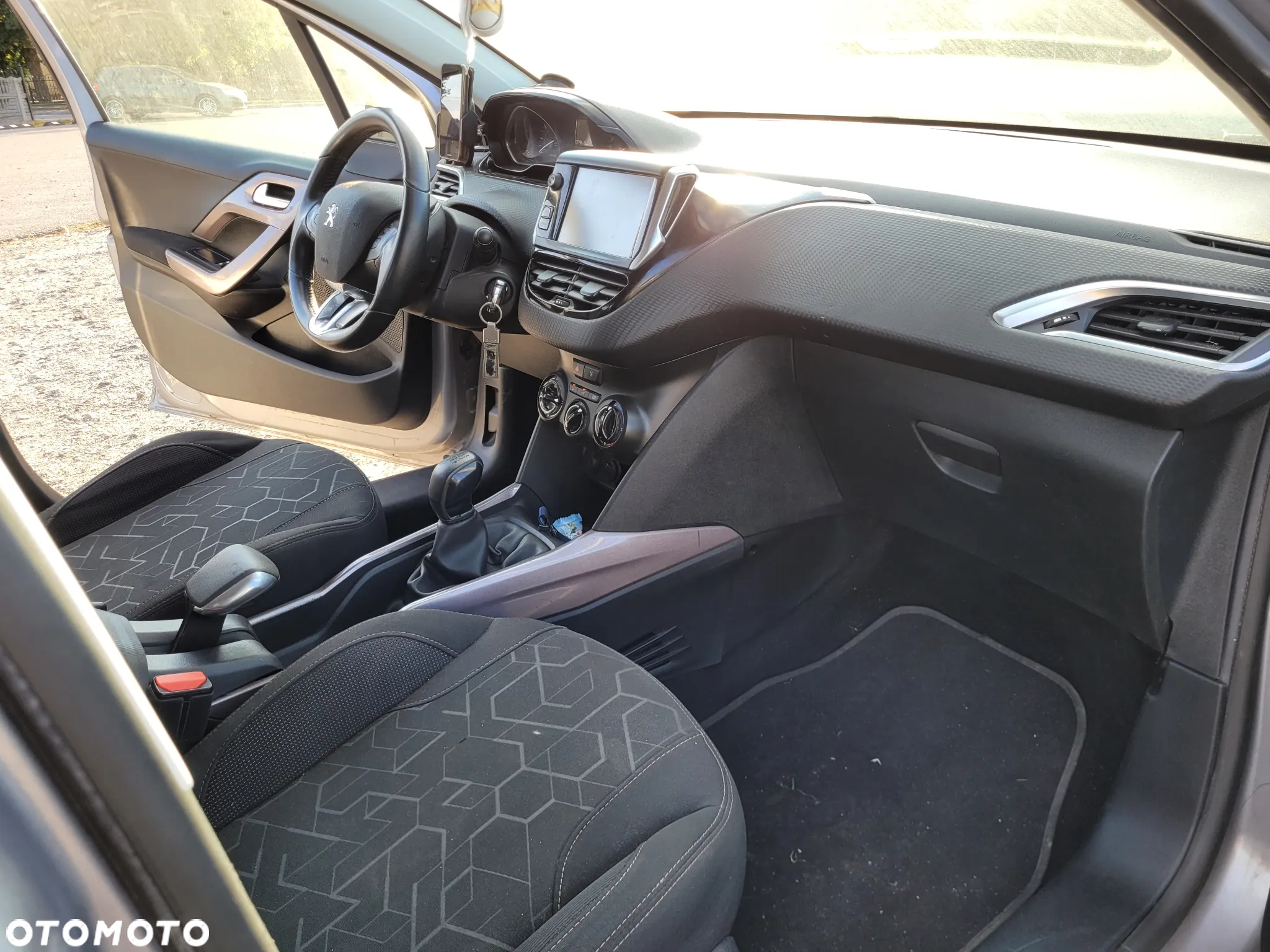 Peugeot 2008 1.2 Pure Tech Access - 17