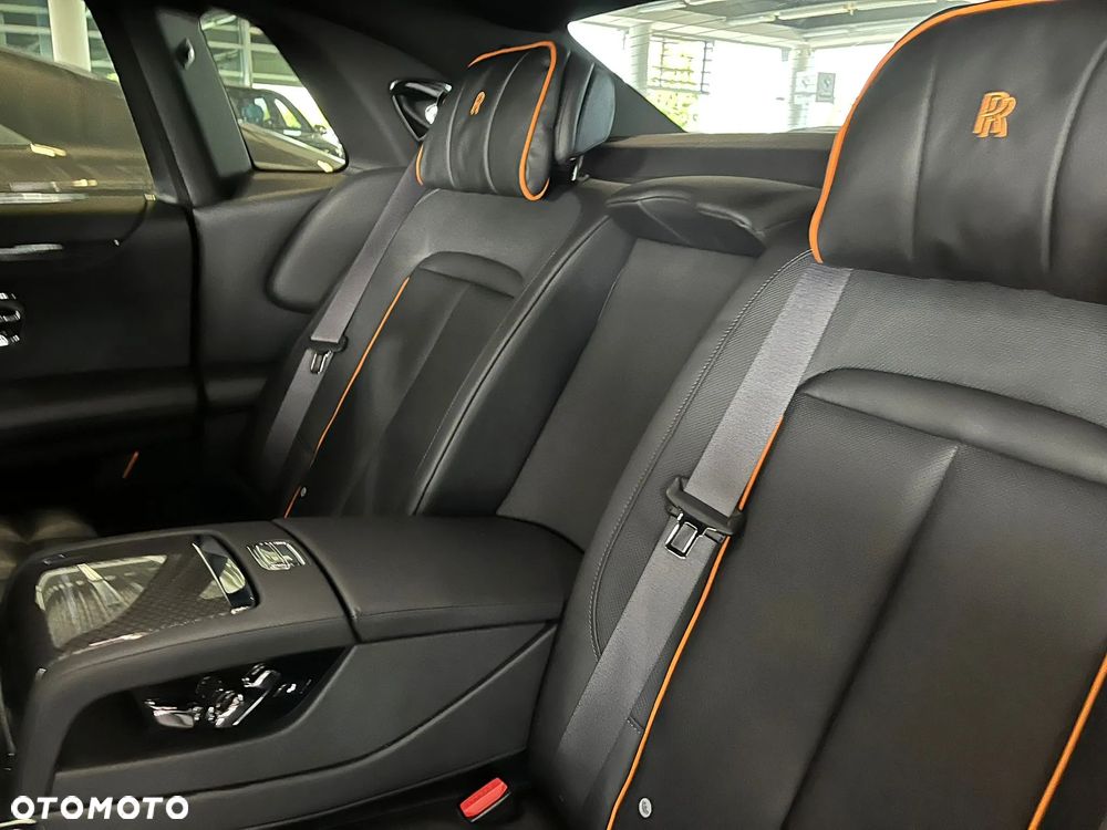 Rolls-Royce Ghost Black Badge - 29