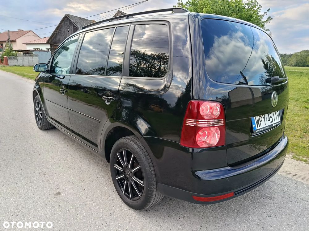 Volkswagen Touran 1.9 TDI DPF Highline - 17