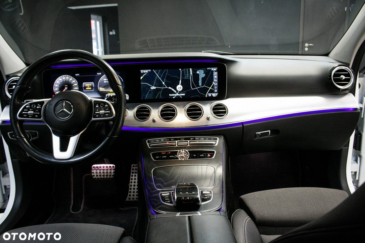 Mercedes-Benz Klasa E - 9