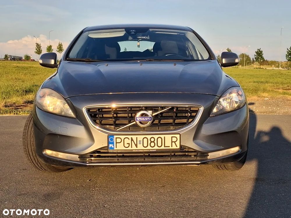 Volvo V40 D2 - 8