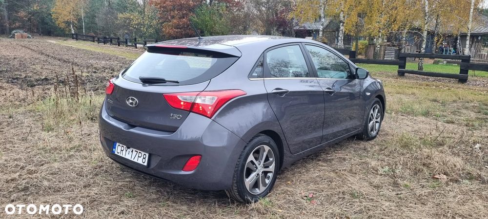 Hyundai i30 1.4 Passion Plus - 8