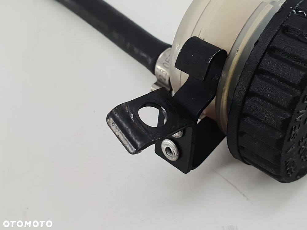POMPA HAMULCA TYL ZBIORNICZEK   BMW R NINE T BMW R NINET 1200 - 10