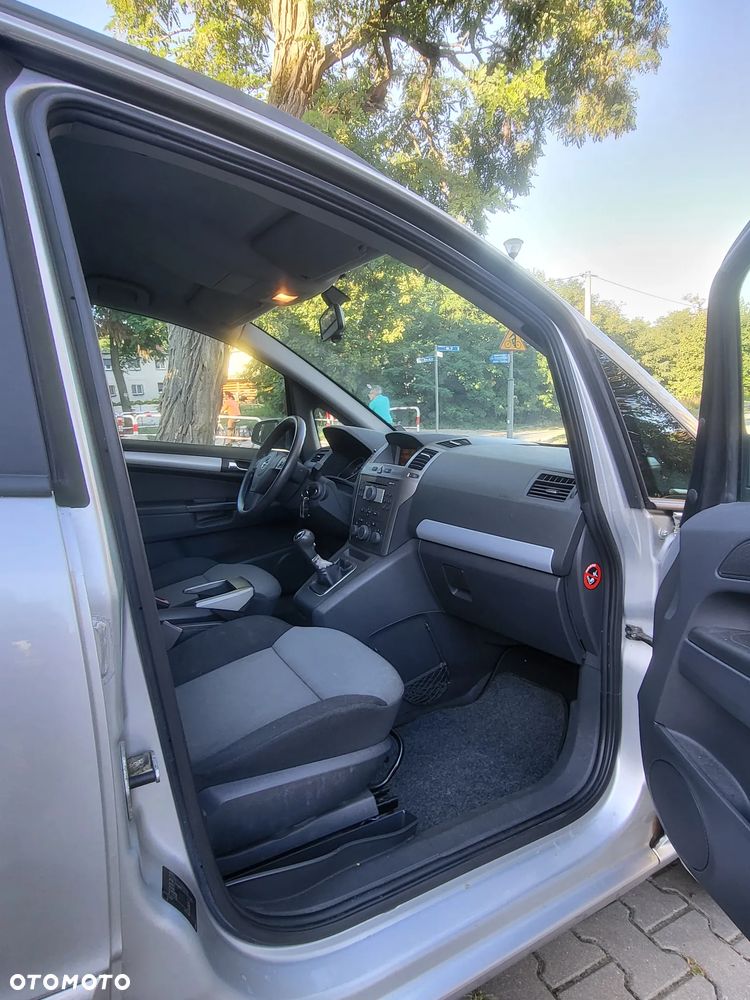 Opel Zafira 1.8 16V - 14
