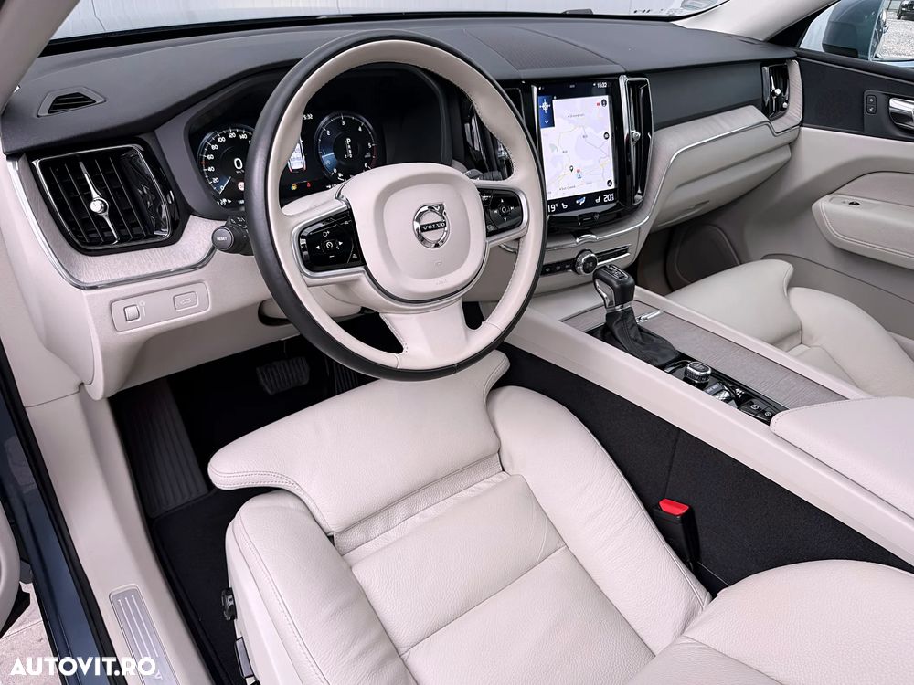Volvo XC 60 D5 AWD Geartronic Inscription - 23