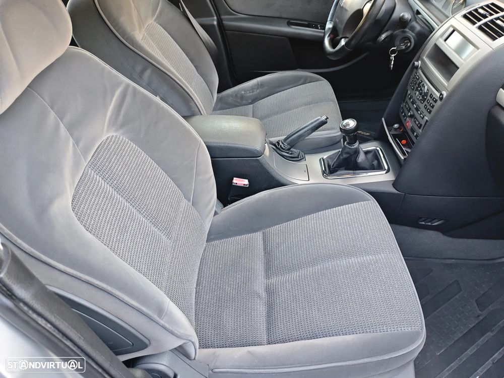 Peugeot 407 SW 1.6 HDi Executive FAP - 9