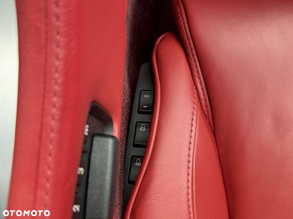 Aston Martin DB9 Touchtronic - 34