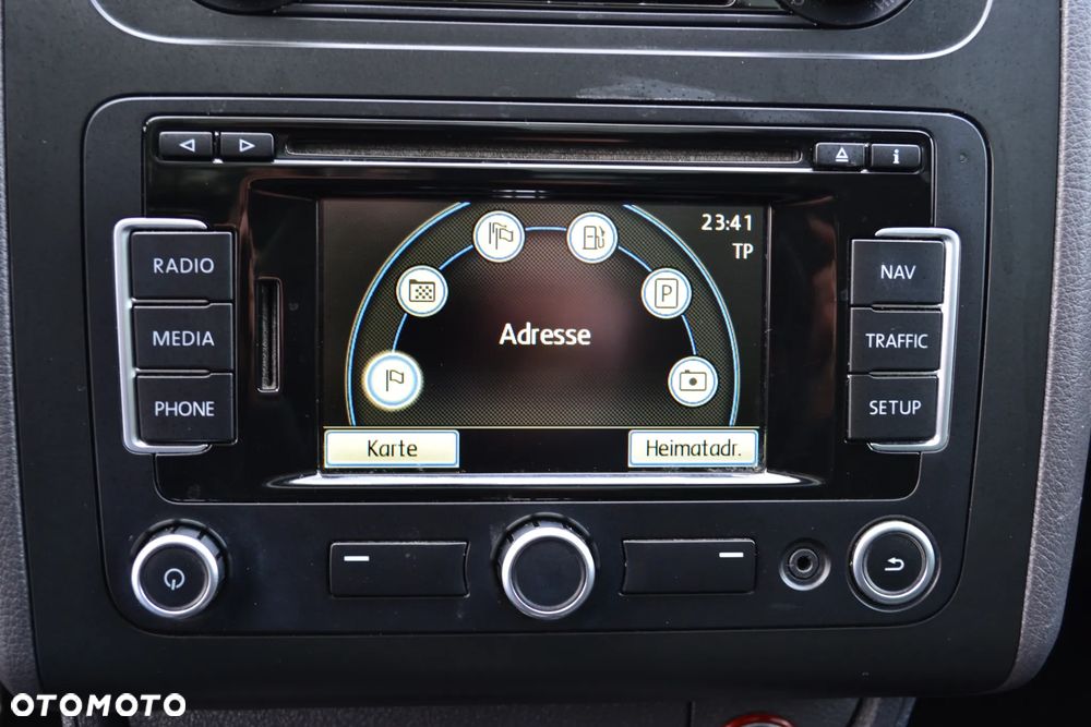 Volkswagen Touran 1.6 TDI DPF BlueMotion Technology MATCH - 25