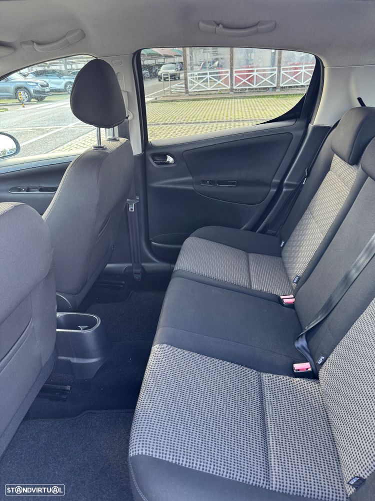 Peugeot 207 1.4 16V Active - 27